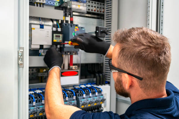 Professional Electrician in Tri City, OR